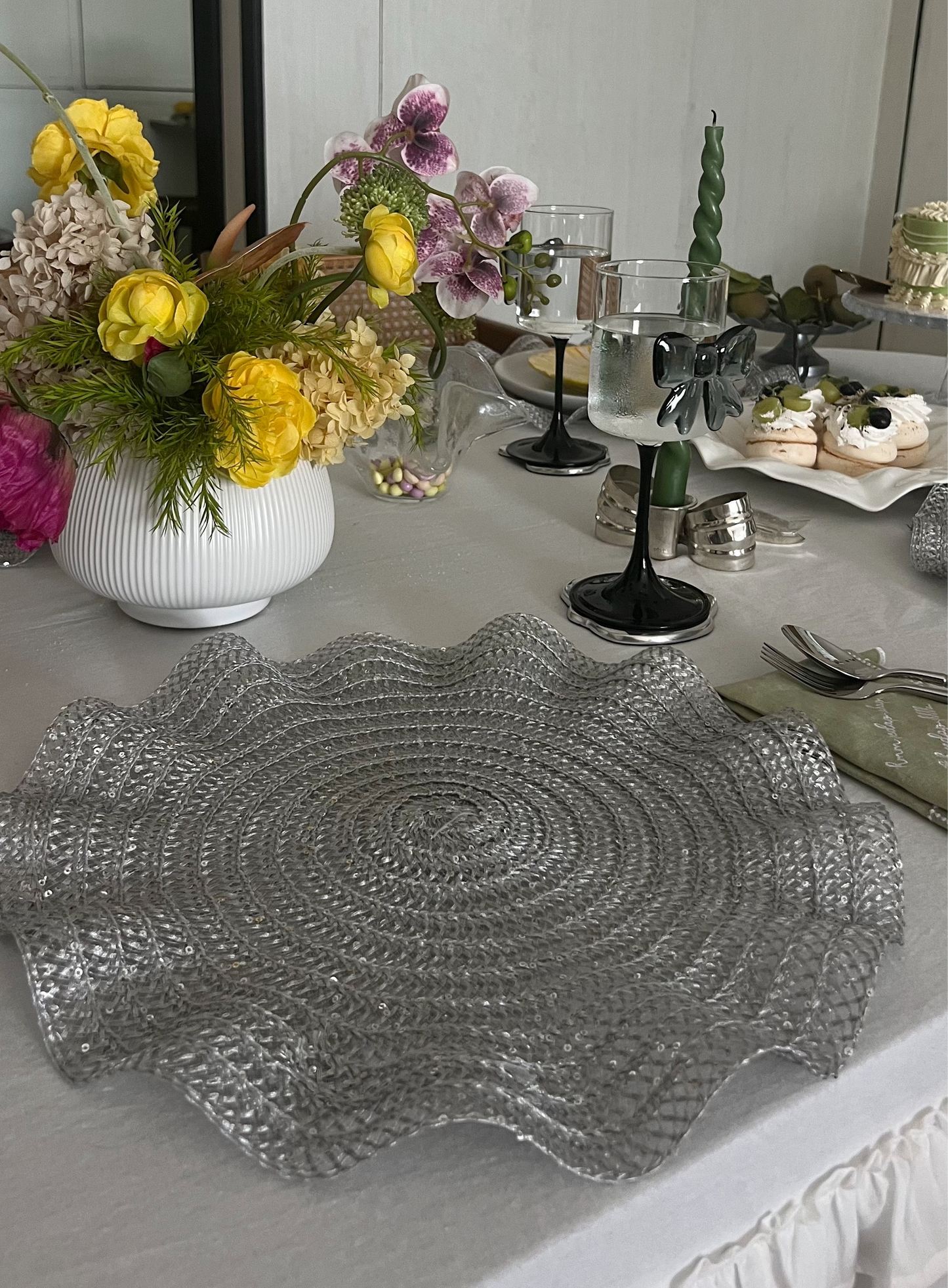 Shimmer Ruffles Placemat - Silver