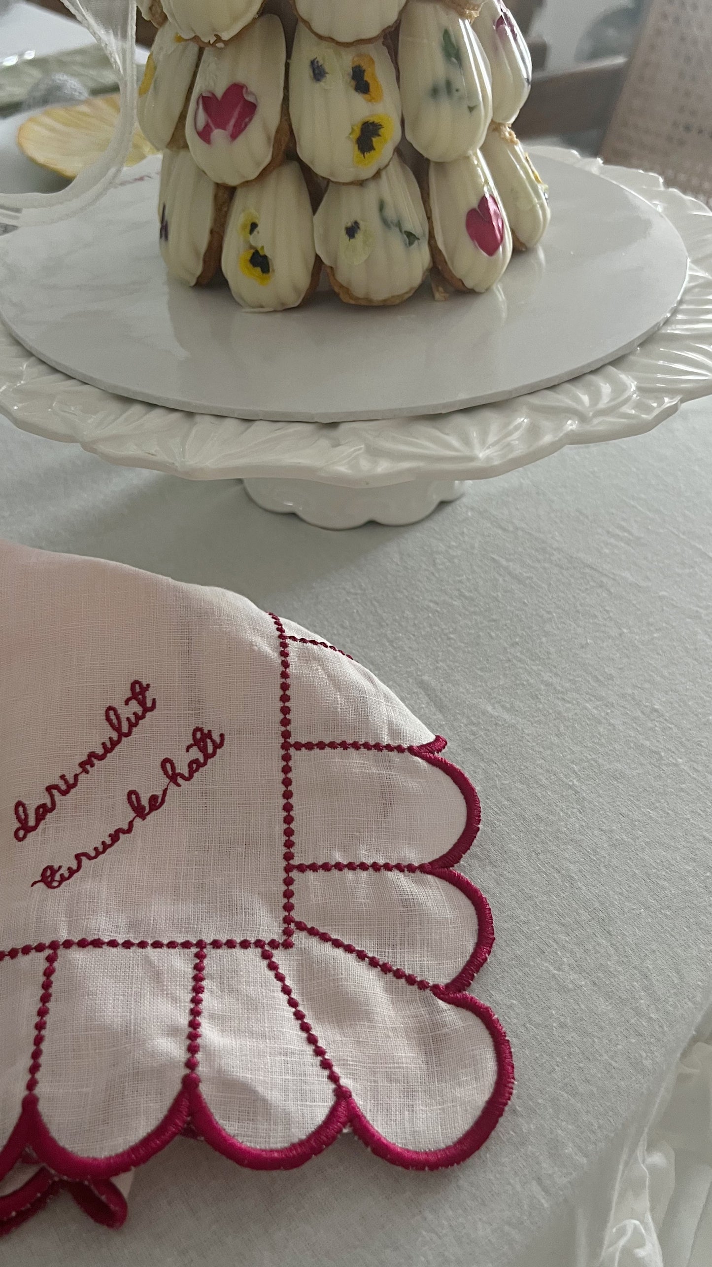 Set of 2 Fras Embroidered Linen Napkin - Pink