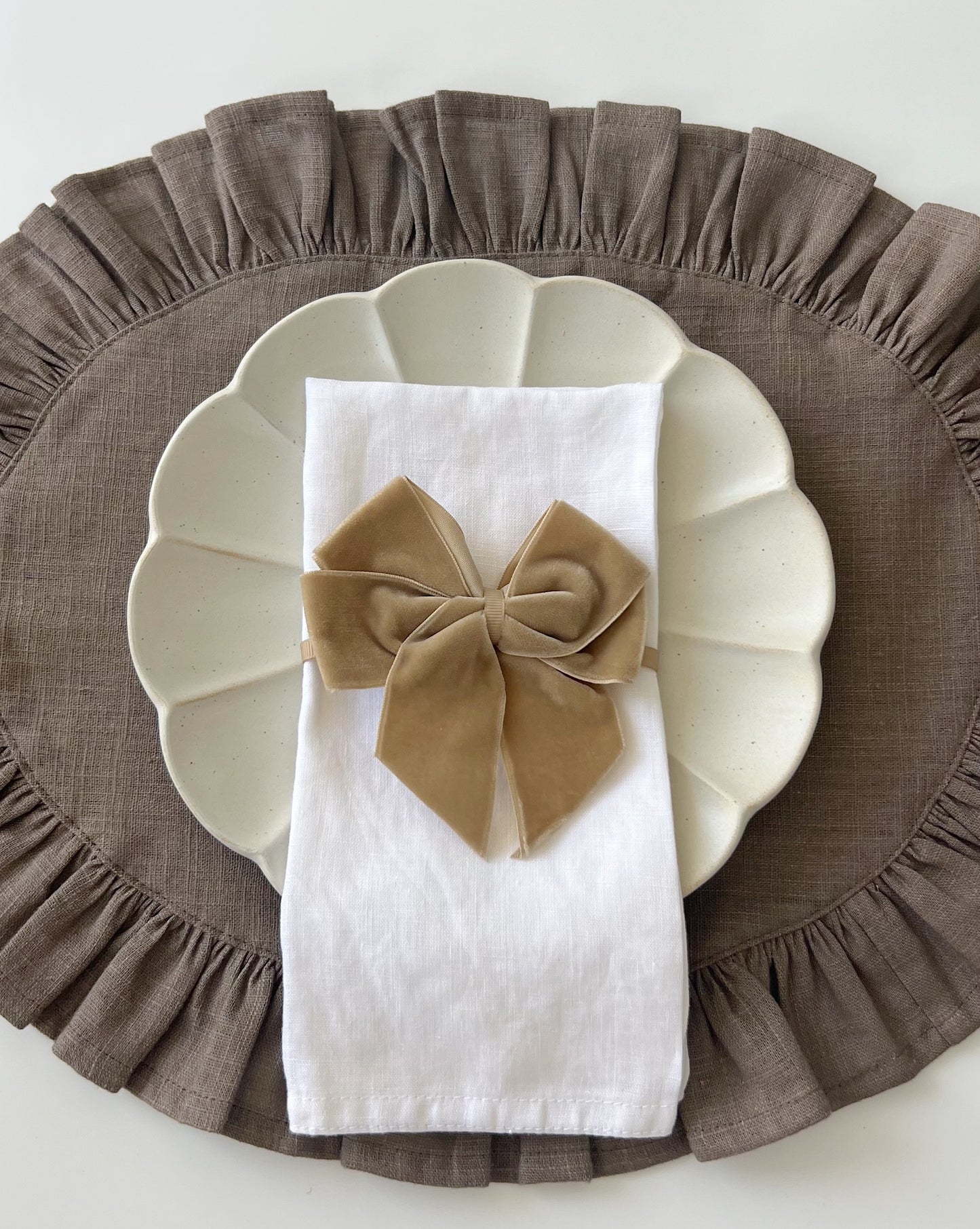 Georgina Bow Napkin Holder