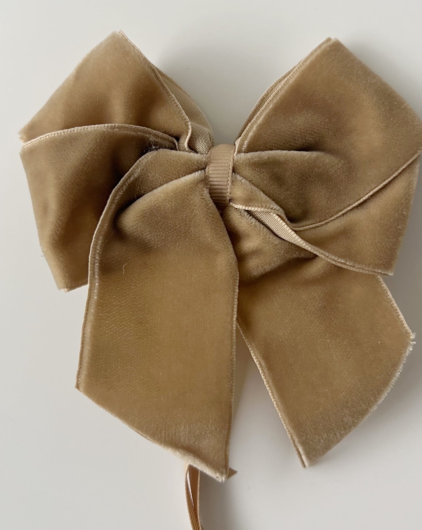 Georgina Bow Napkin Holder