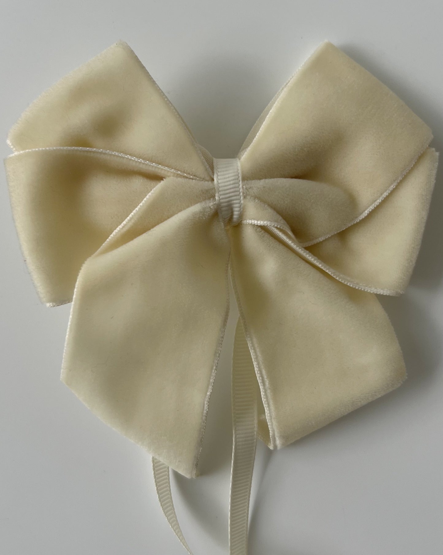 Georgina Bow Napkin Holder