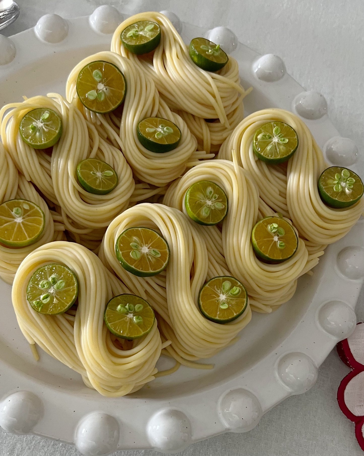 (New) Pearly Pom Pom Serveware