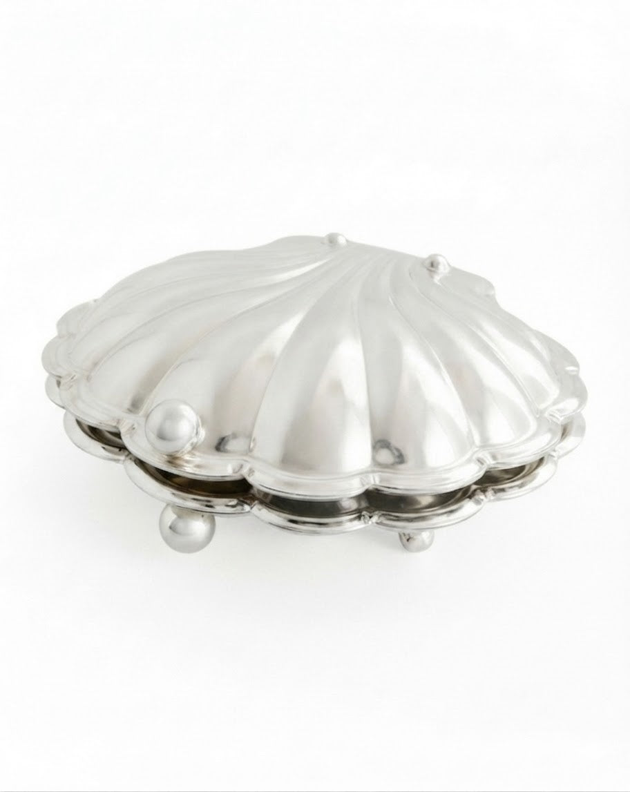 Allegria silver plated Shell Serving Dish platter on a clean background